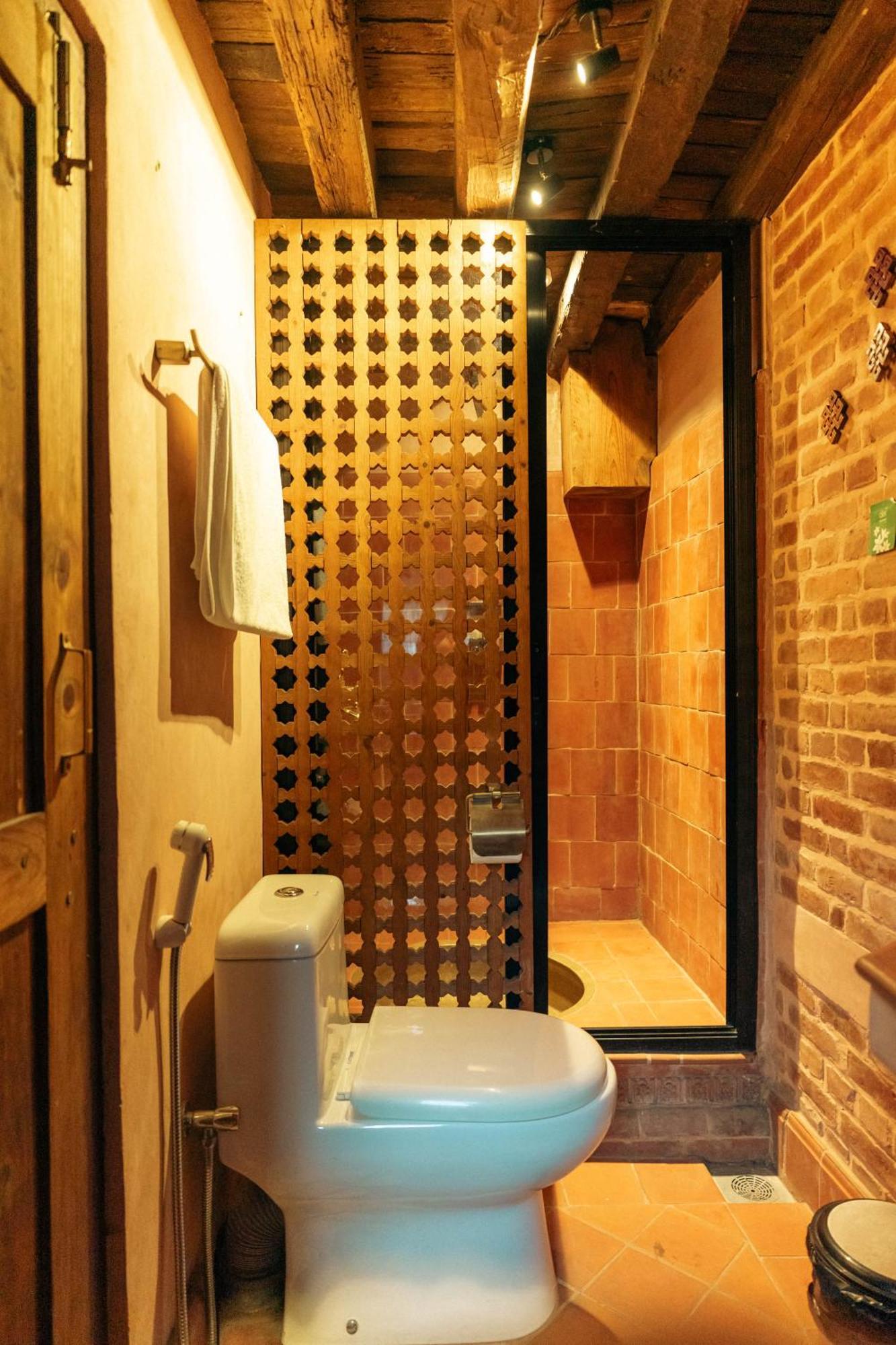 Manju Baha Hotel School Bhaktapur Bagian luar foto